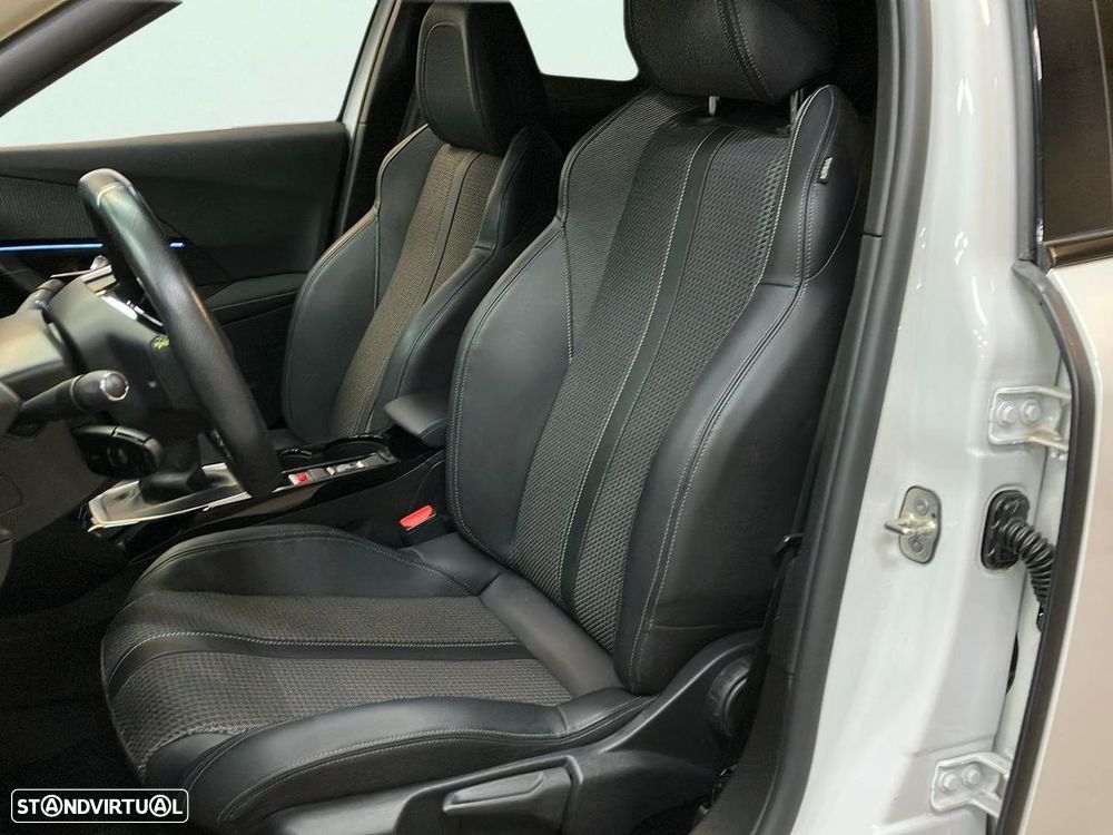 Peugeot 2008 1.2 PureTech GT - 16