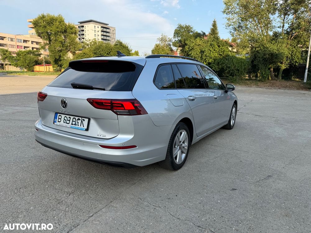 Volkswagen Golf 1.5 eTSI DSG MHEV Life - 8