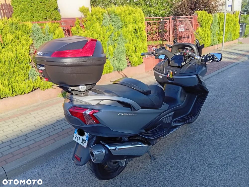 Suzuki Burgman - 6