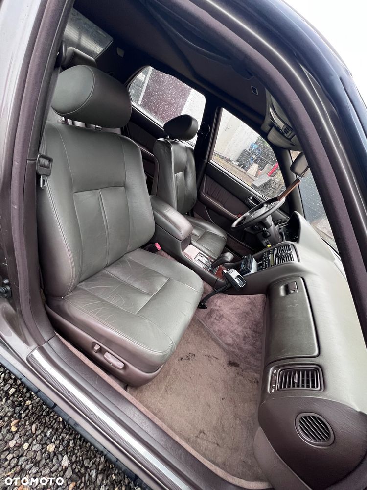 Lexus LS Standard - 8