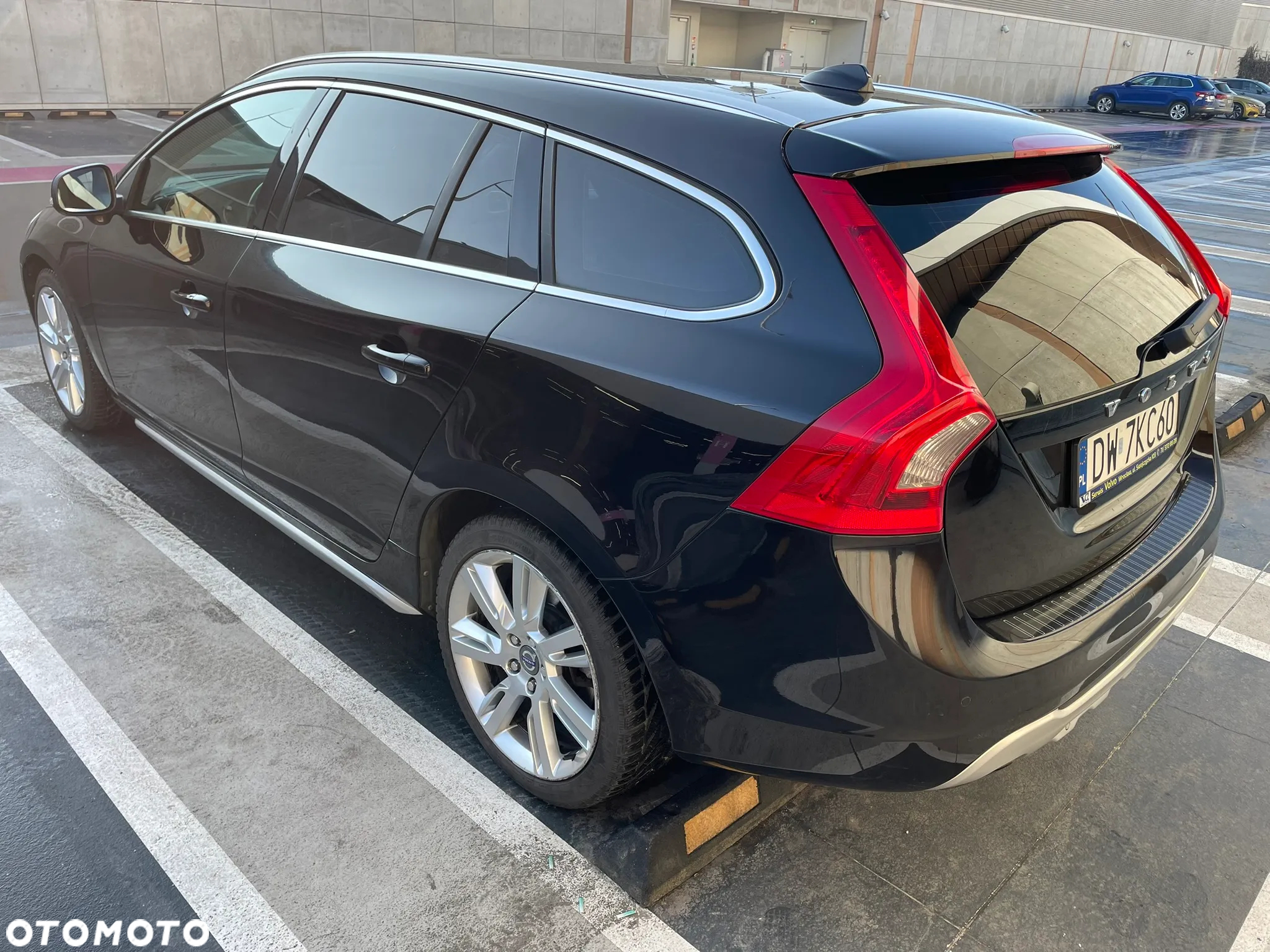 Volvo V60 D5 AWD Summum - 25