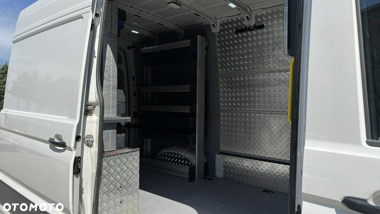 Volkswagen Crafter - 11
