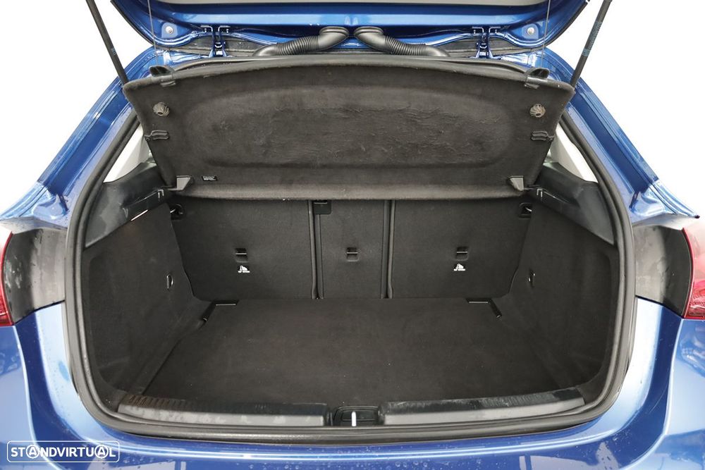 Mercedes-Benz A 200 Standard - 24