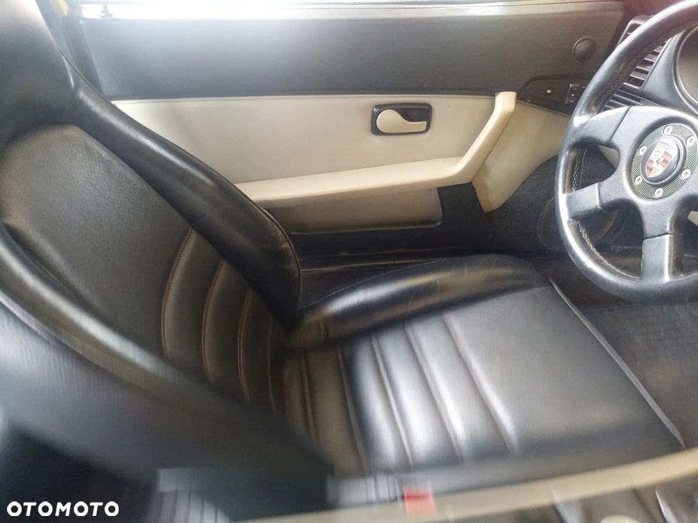 Porsche 944 - 7