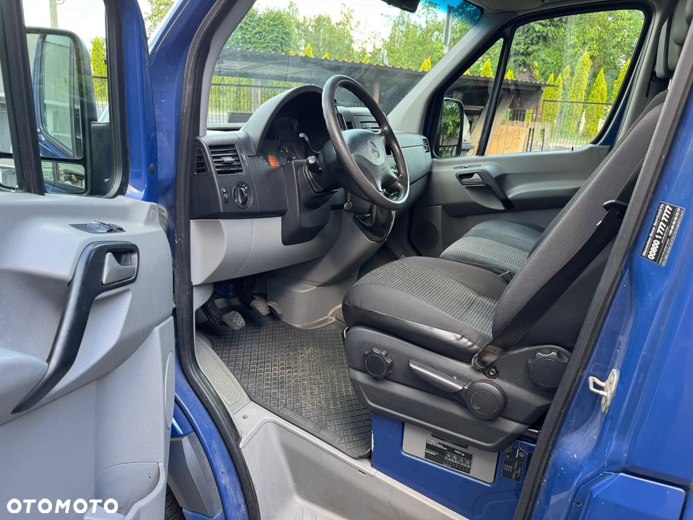 Mercedes-Benz Sprinter - 6