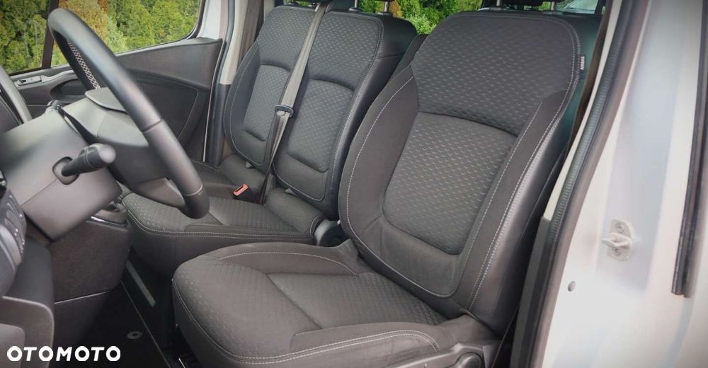 Opel Vivaro - 17