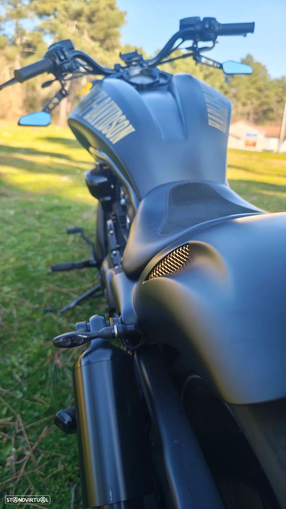 Harley-Davidson VRSCD Vrod NightRod Special - 2