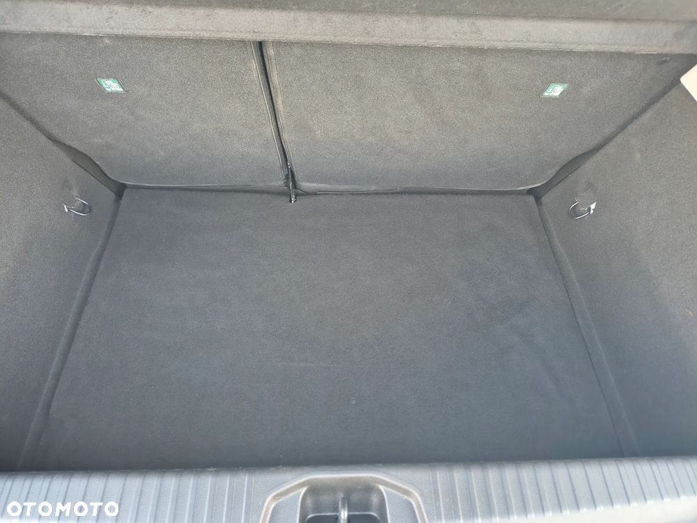 Renault Clio BLUE dCi 100 EVOLUTION - 12