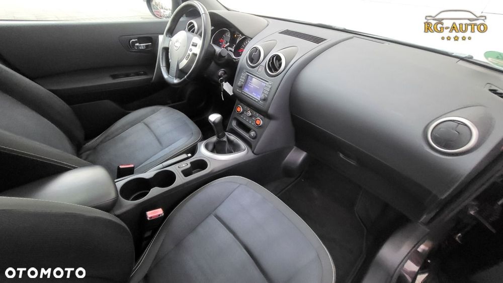 Nissan Qashqai - 23