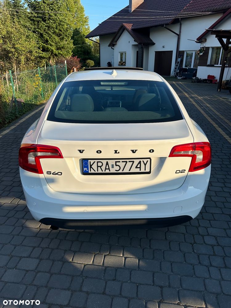 Volvo S60 D2 - 3