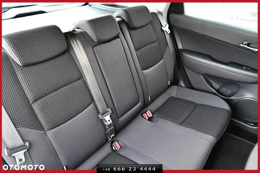 Hyundai i30 1.6 CRDI blue Comfort - 23