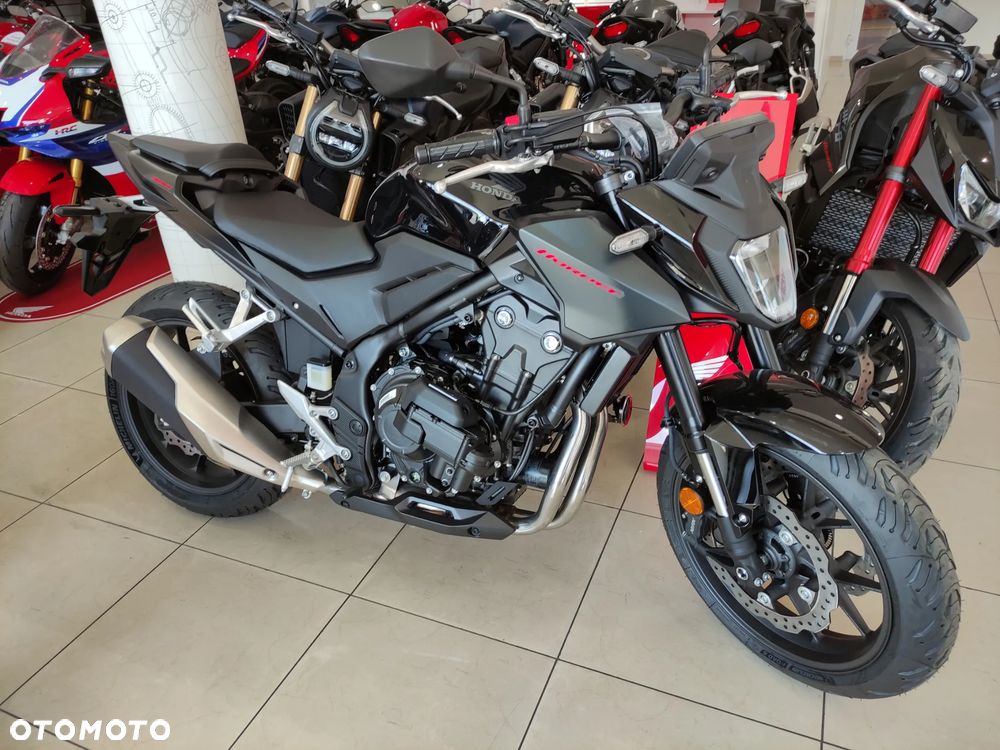 Honda CB - 1