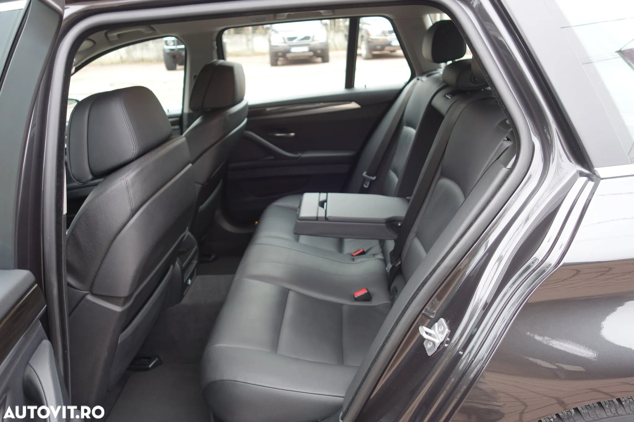 BMW Seria 5 530d xDrive Touring Aut. Luxury Line - 19