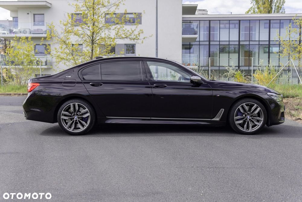 BMW Seria 7 M760Li xDrive - 8