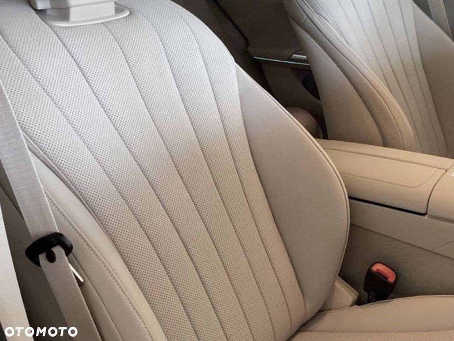 Mercedes-Benz Klasa E 220 d mHEV 4-Matic Exclusive 9G-Tronic - 6