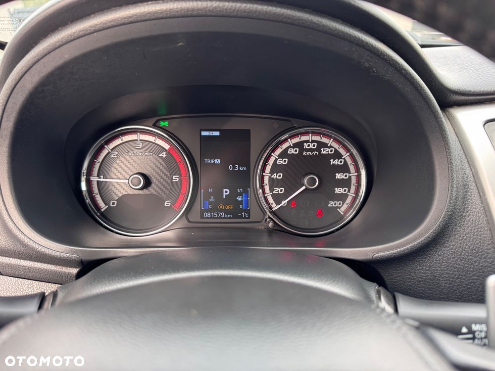 Mitsubishi L200 Pick Up 4x4 S&S Autm Double Cab Top - 33