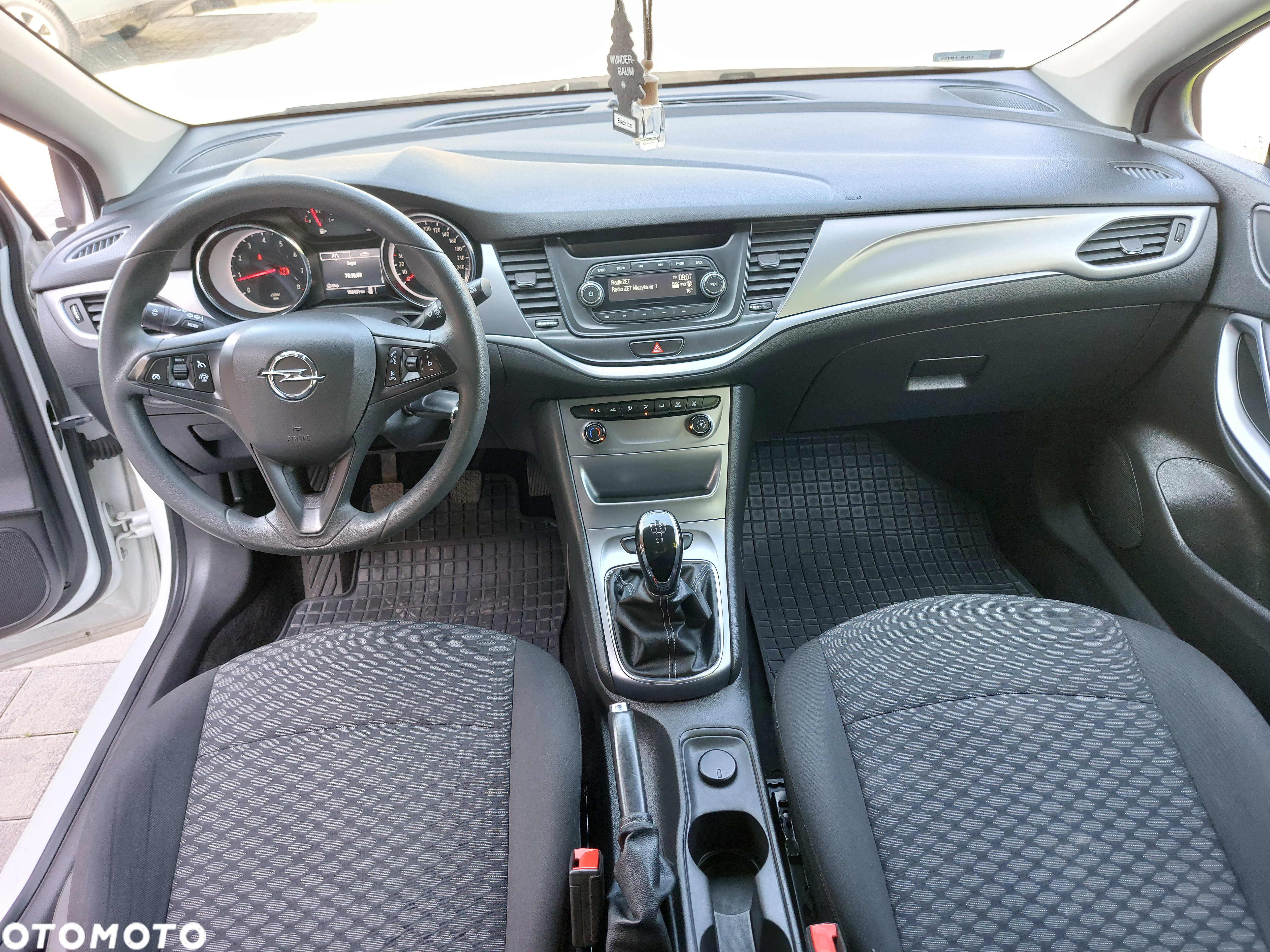 Opel Astra V 1.4 Enjoy - 2