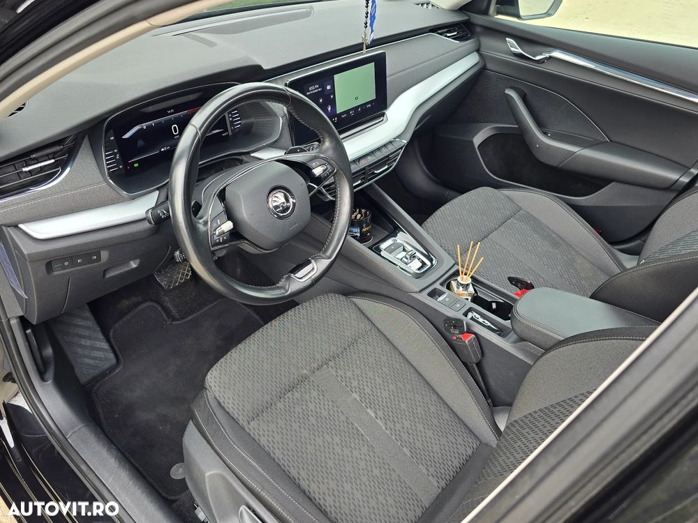 Skoda Octavia 2.0 TDI DSG Style - 10