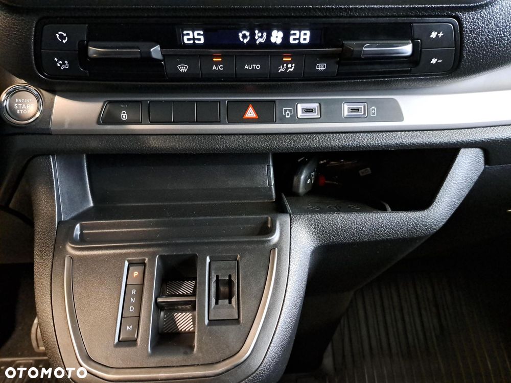 Toyota Proace Verso 2.0 D4-D Long Family - 20