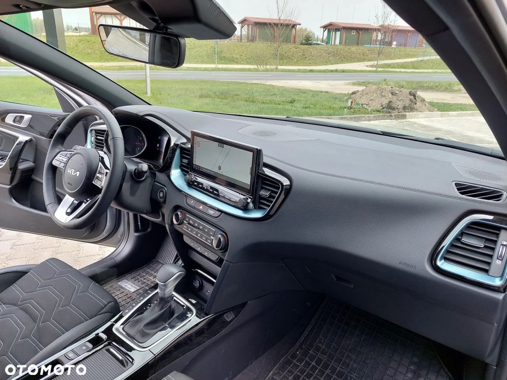 Kia XCeed 1.6 T-GDI Tribute DCT - 25