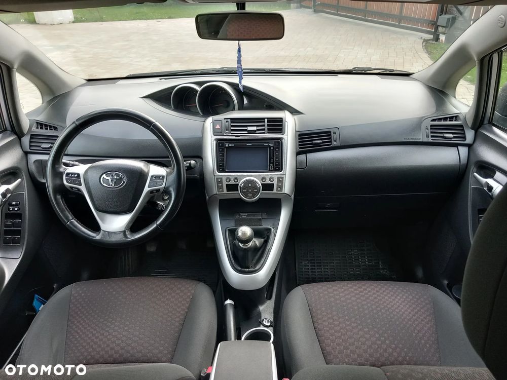Toyota Verso 2.0 D-4D - 12