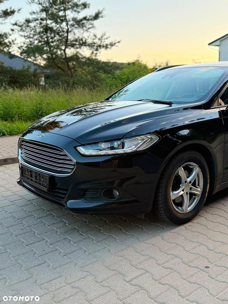 Ford Mondeo 2.0 TDCi PowerShift-Aut Allrad Titanium - 2