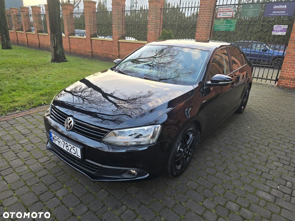 Volkswagen Jetta 1.6 TDI Match - 6