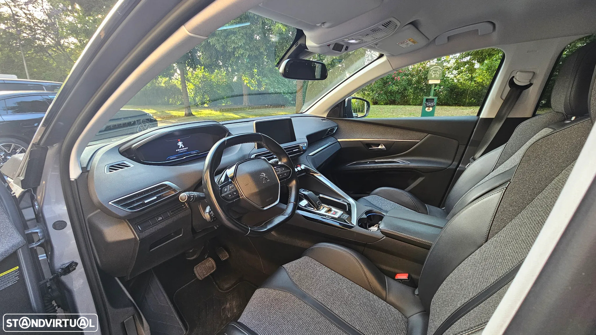 Peugeot 5008 1.5 BlueHDi Allure Pack EAT8 - 9
