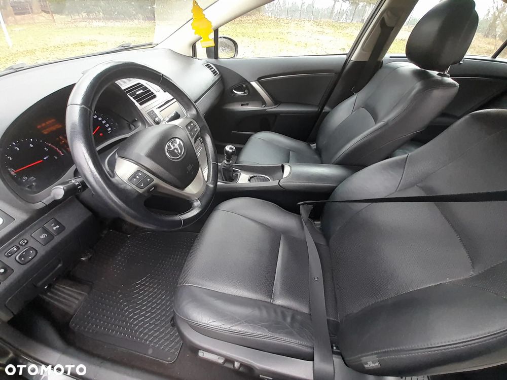 Toyota Avensis 2.2 D-CAT Premium - 13