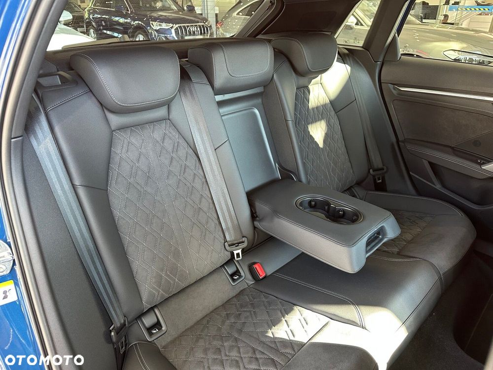 Audi A3 Sportback - 16