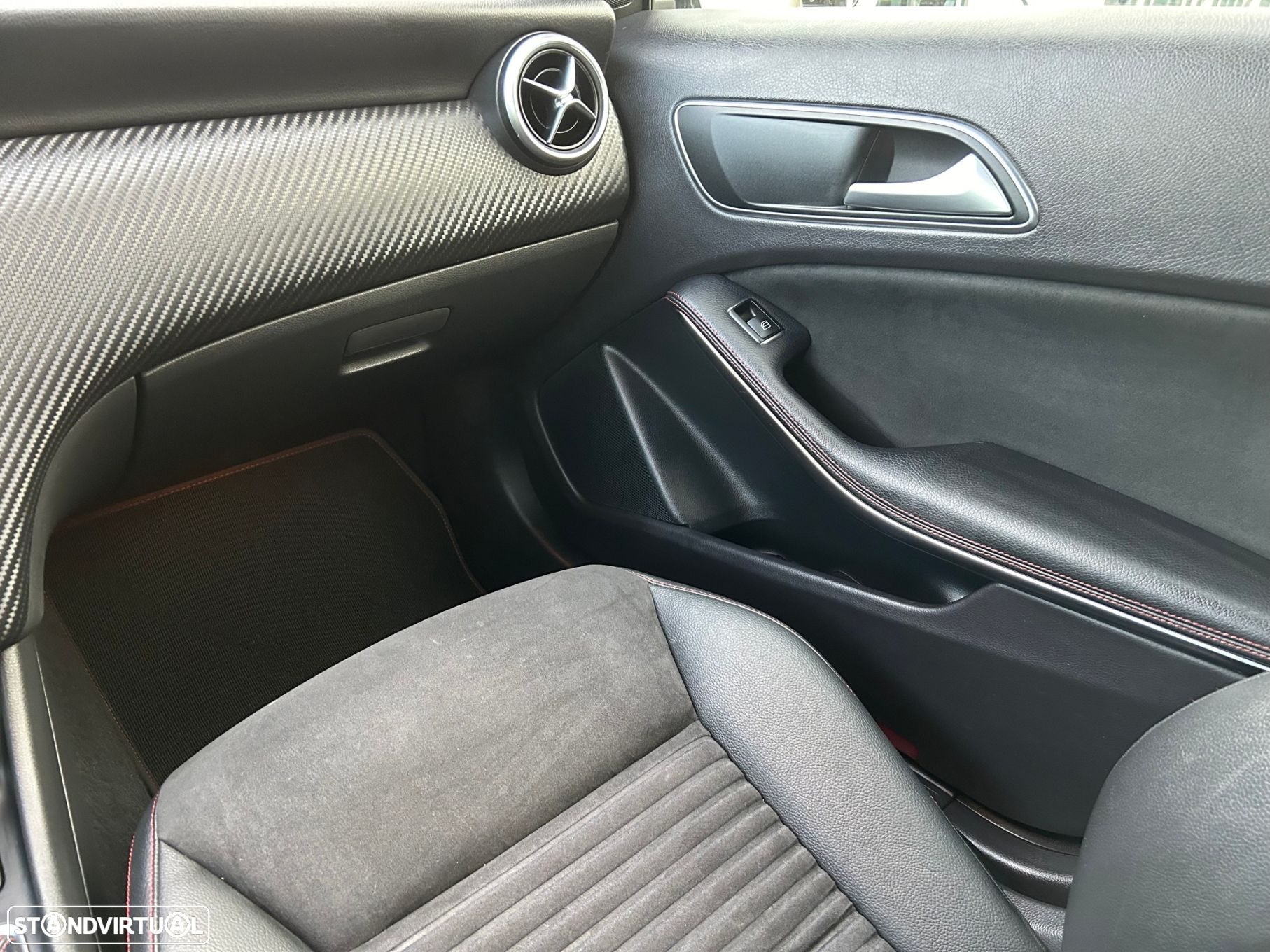 Mercedes-Benz A 200 CDi BE AMG Line - 17