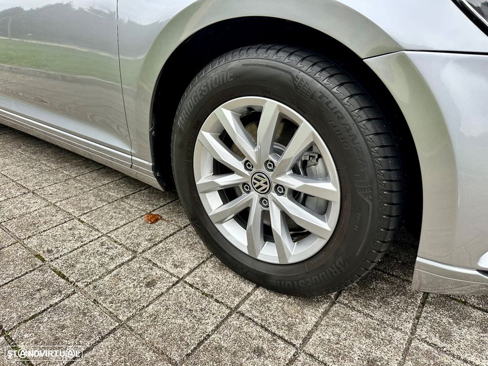 VW Passat Variant 1.6 TDI Confortline - 12