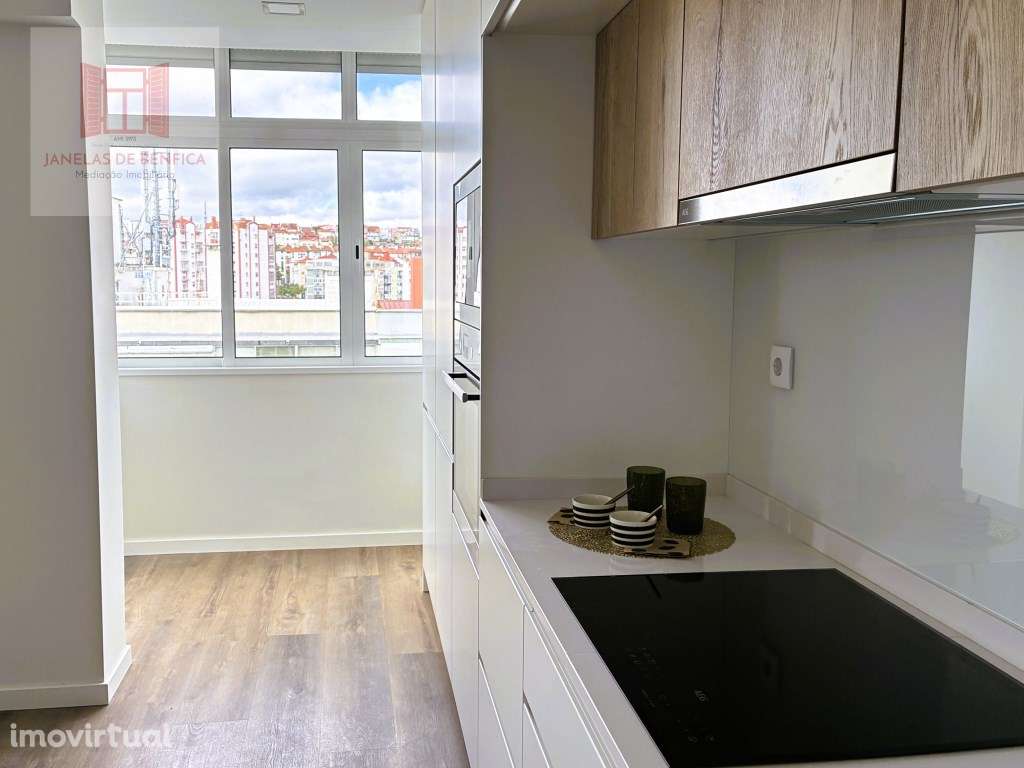 T3 em Benfica, renovado, equipado, mobilado, varanda aberta - Grande imagem: 5/29