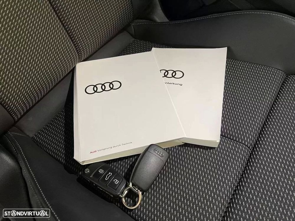 Audi Q3 45 TFSIe S line S tronic - 37