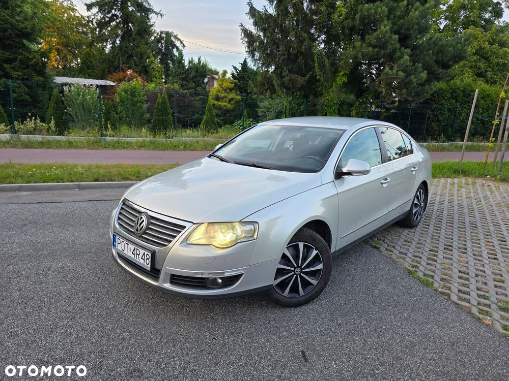 Volkswagen Passat 1.4 TSI Comfortline - 1