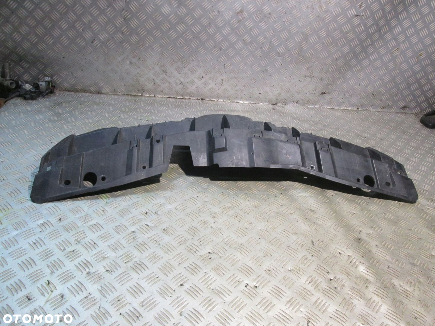 GRILL ATRAPA PRZÓD TOYOTA AYGO I 531110H010 - 2