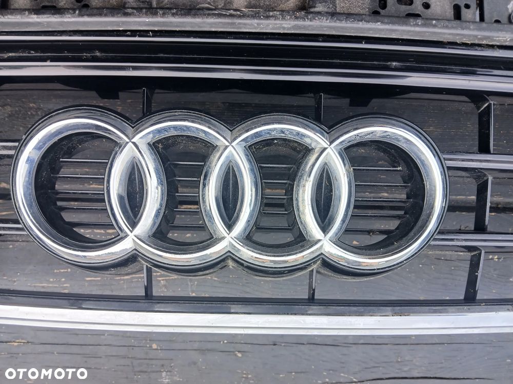 AUDI A4,B8 LIFT.ATRAPA GRIL 8K0853651F - 3