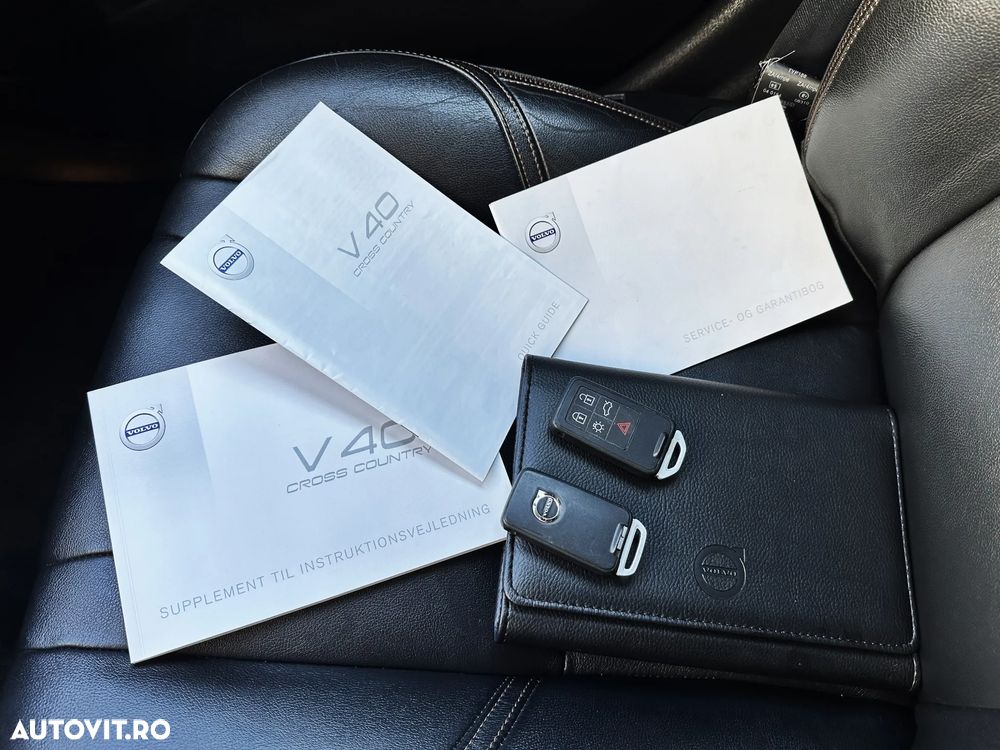 Volvo V40 D4 Geartronic Summum - 20
