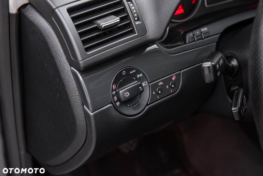 Audi A4 Avant 2.0 TDI DPF quattro - 21