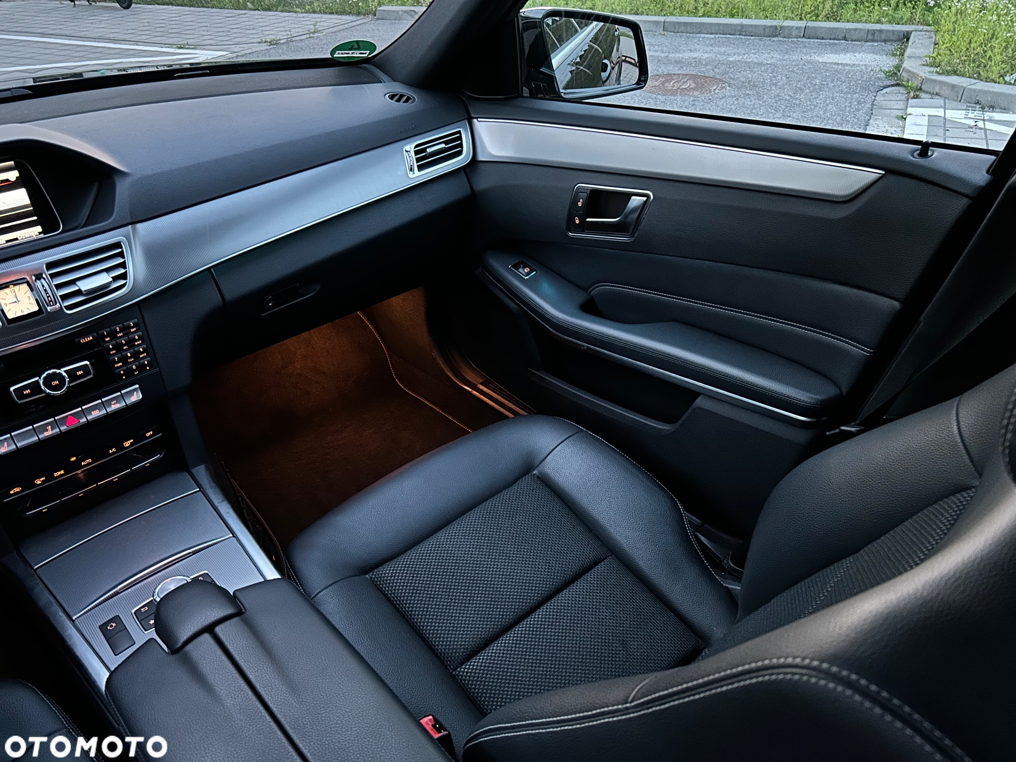 Mercedes-Benz Klasa E 250 BlueTEC 4-Matic Avantgarde - 11