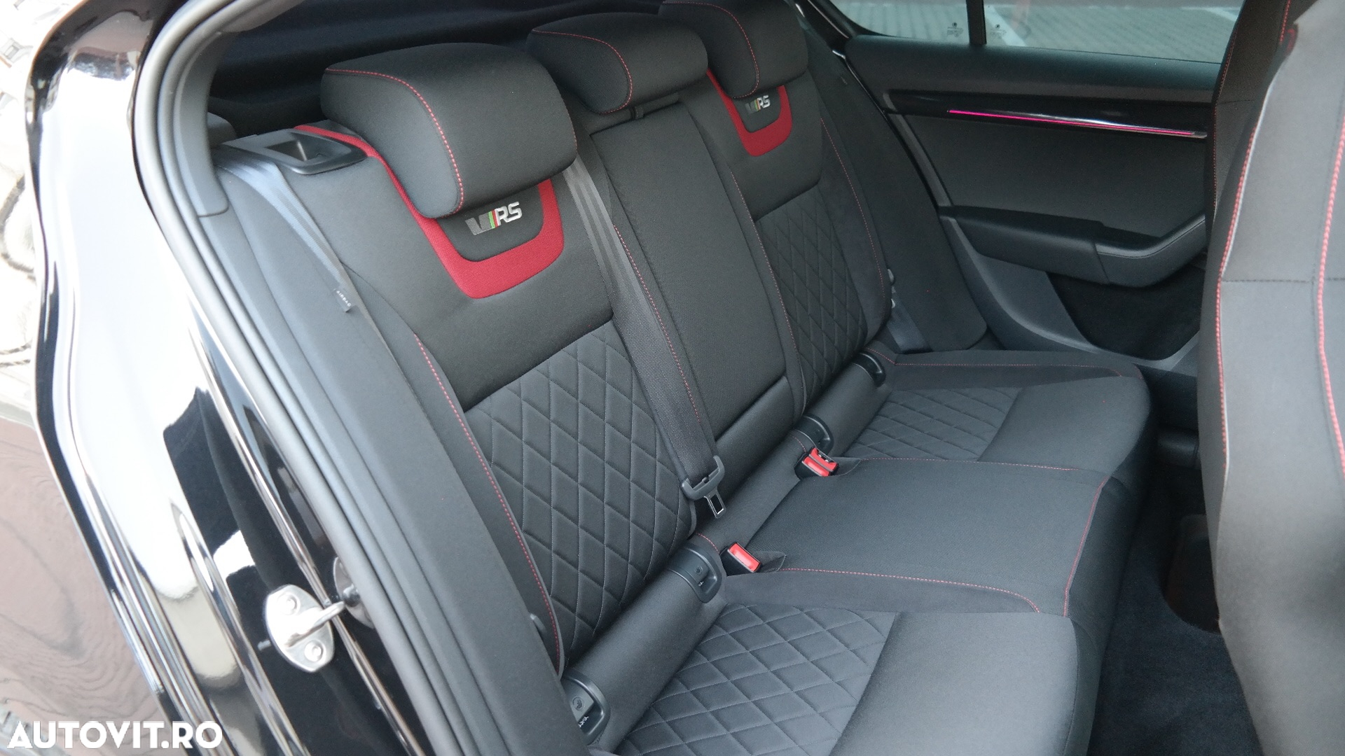 Skoda Octavia 2.0 TDI RS DSG - 16