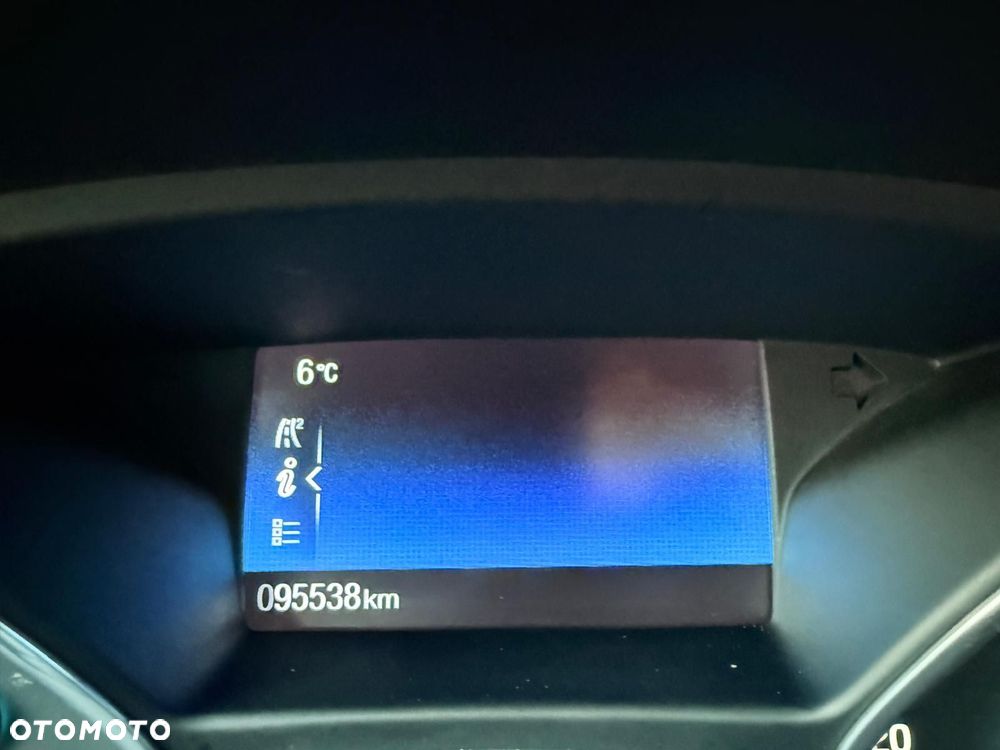 Ford Focus SW 1.0 EcoBoost S&S COOL&CONNECT - 24