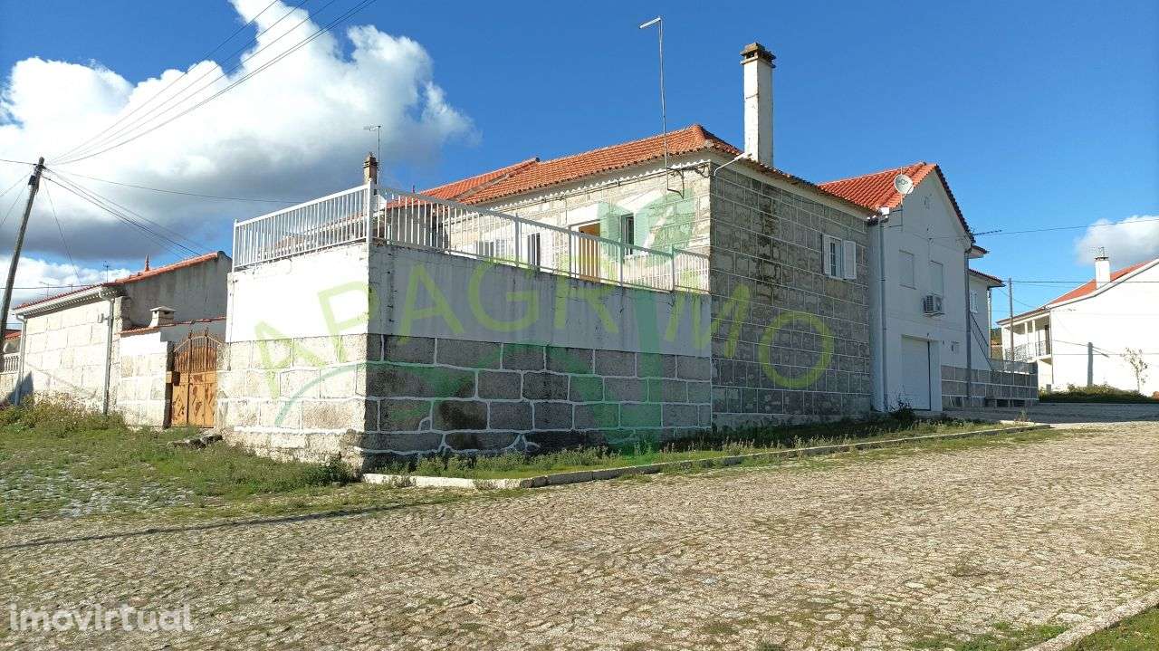 Moradia T3 na aldeia de Antas, Penedono - Grande imagem: 2/17