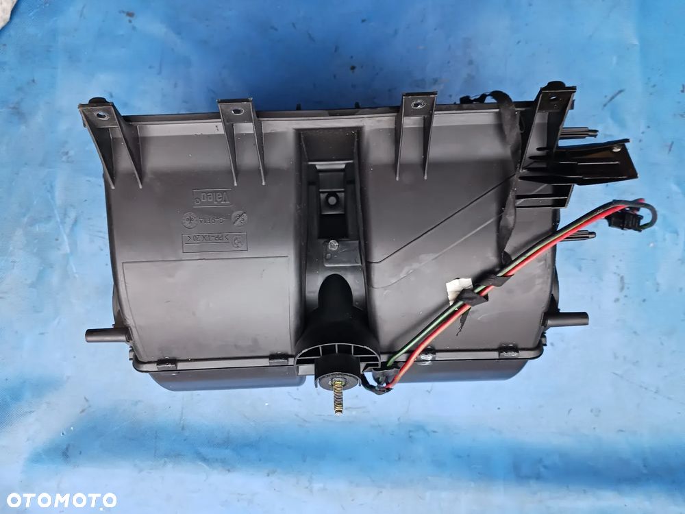 Dmuchawa  wentylator nagrzewnicy silnik nawiewu BMW E39 1BB52 Simens obudowa - 5