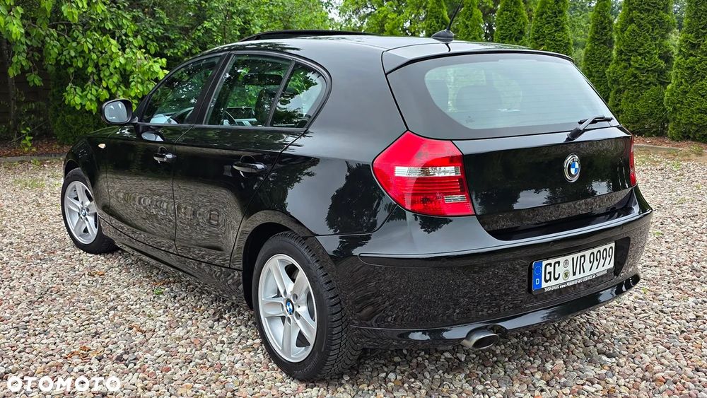 BMW Seria 1 120d DPF Edition Sport - 11