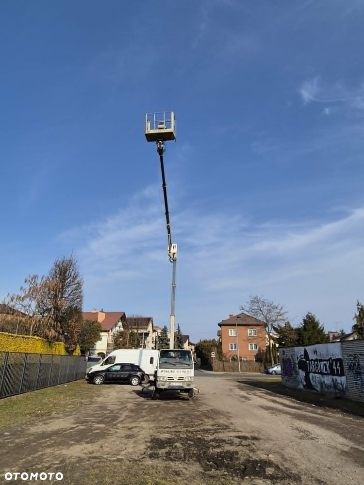 Nissan CABSTAR 3.5 T - 10