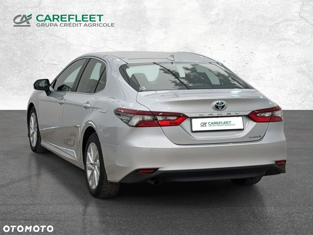 Toyota Camry - 7