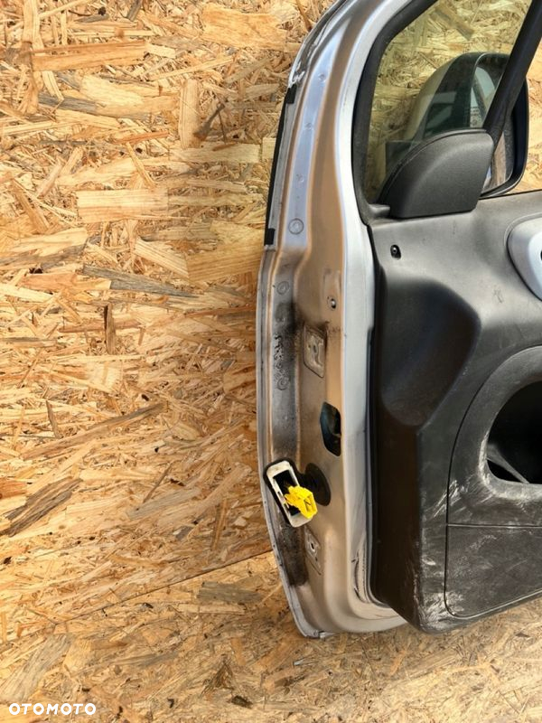 Drzwi PRZEDNIE PRAWE prawy przód CITROEN BERLINGO 2 II Lakier: EZRC - 12