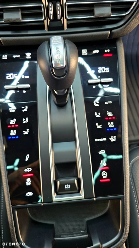 Porsche Macan GTS - 22