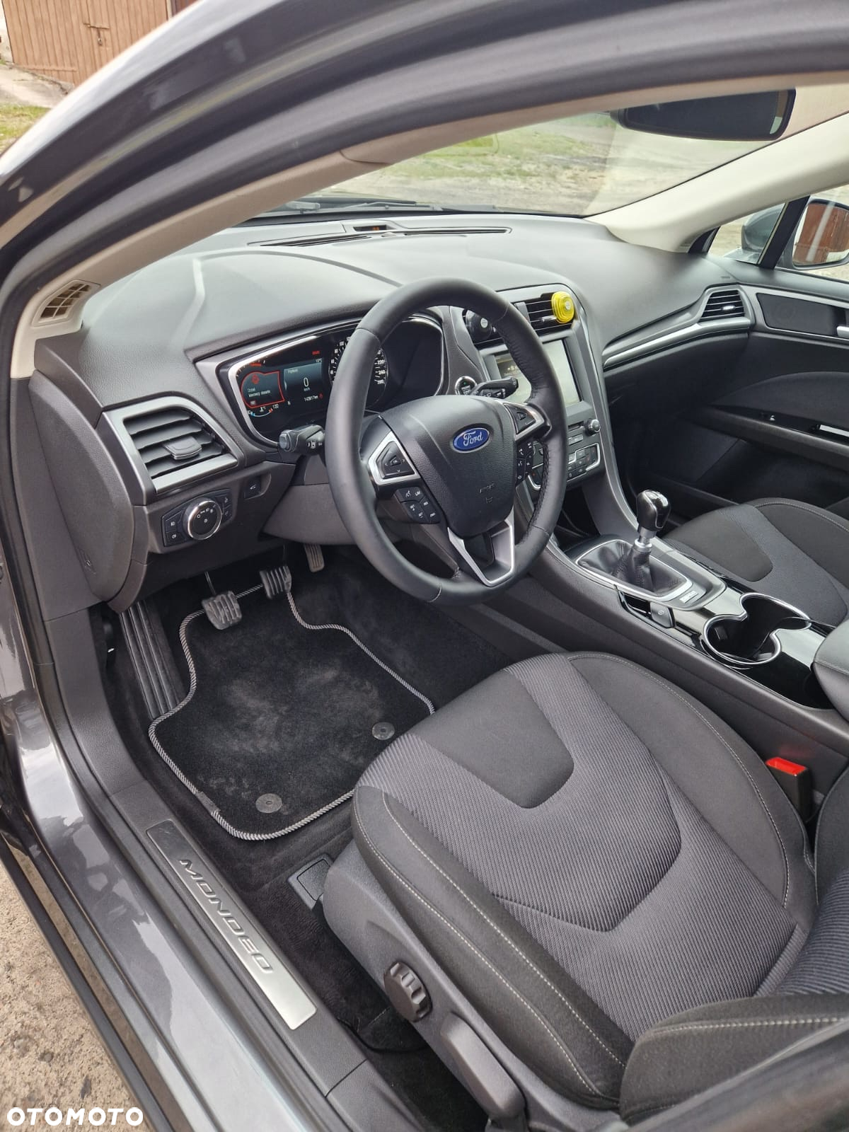 Ford Mondeo 2.0 TDCi Titanium - 14